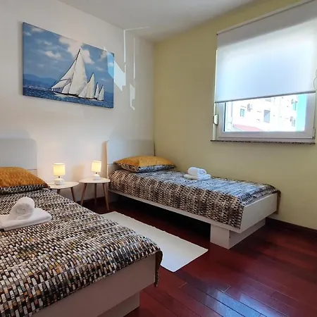 Istria 4 * 풀라